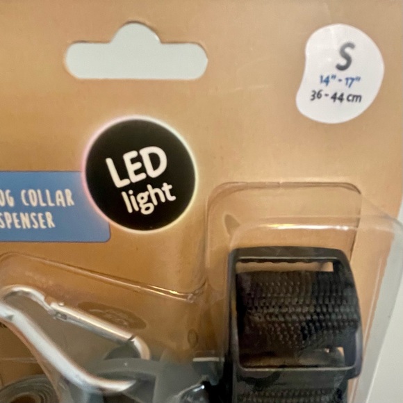 Nice Paws LED Rechargeable Dog Collar & Flashlight Bag Dispenser- Black and Gray - Picture 4 of 7